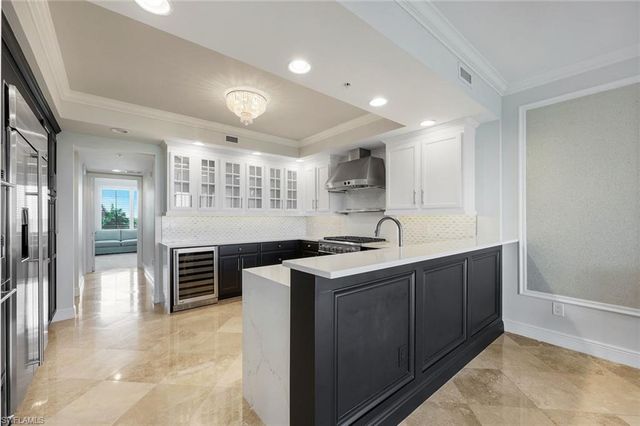 275 Indies WAY 503, Naples, FL 34110