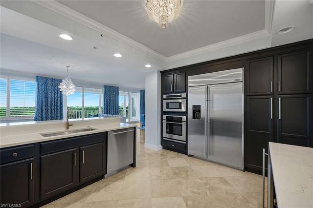275 Indies WAY 503, Naples, FL 34110