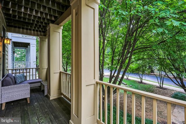 246 HART MEWS, Gaithersburg, MD 20878