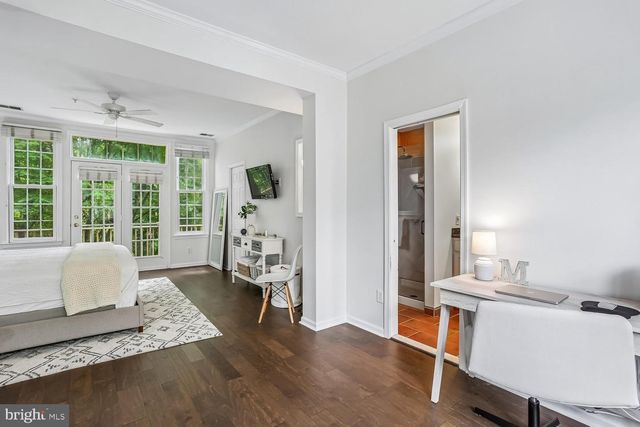 246 HART MEWS, Gaithersburg, MD 20878