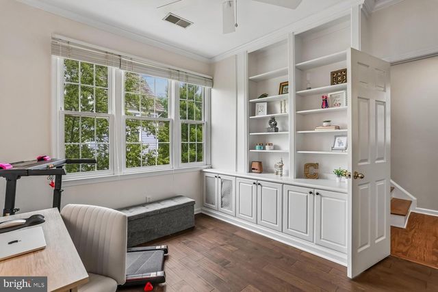 246 HART MEWS, Gaithersburg, MD 20878