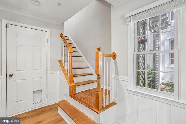 246 HART MEWS, Gaithersburg, MD 20878