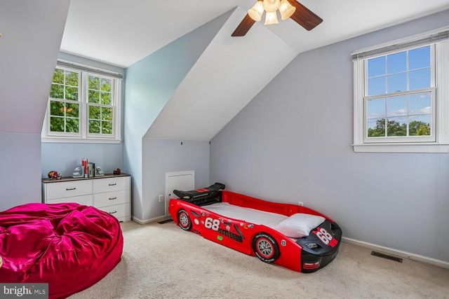 246 HART MEWS, Gaithersburg, MD 20878