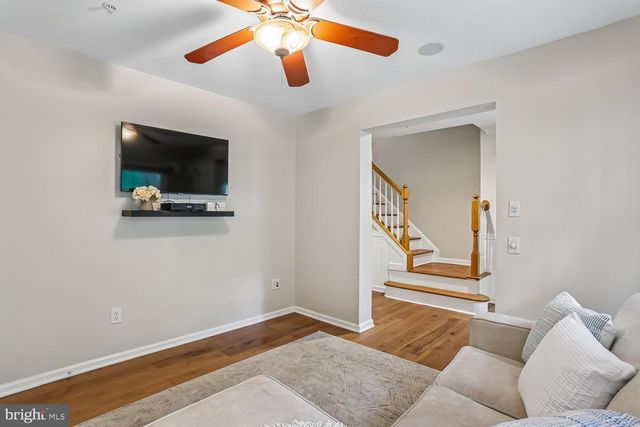 246 HART MEWS, Gaithersburg, MD 20878