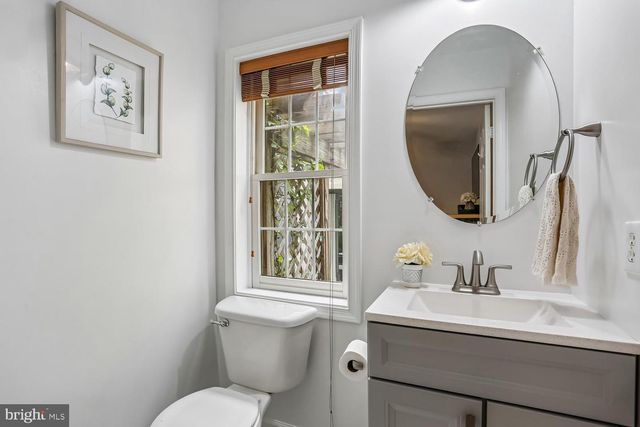 246 HART MEWS, Gaithersburg, MD 20878