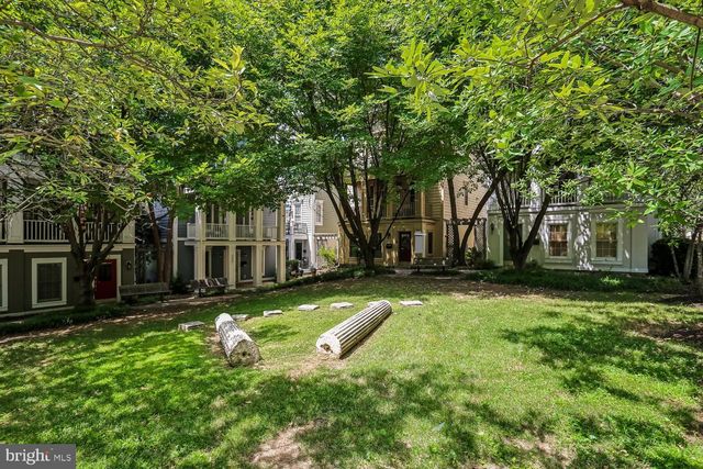 246 HART MEWS, Gaithersburg, MD 20878