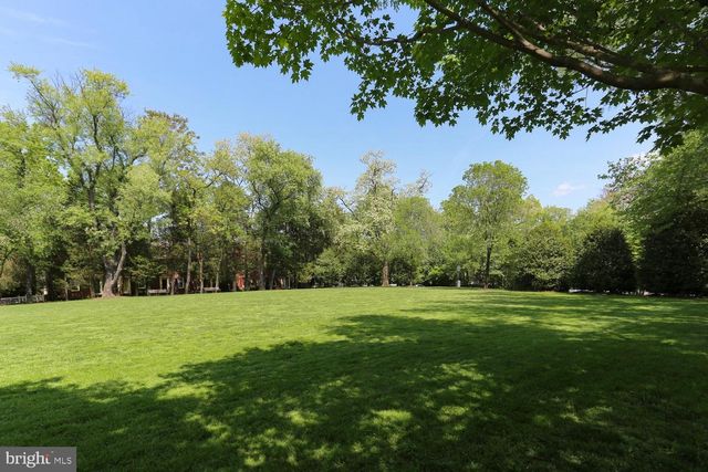 246 HART MEWS, Gaithersburg, MD 20878