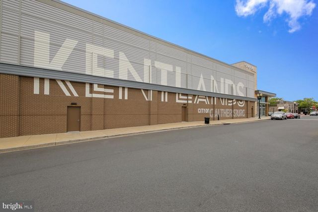 246 HART MEWS, Gaithersburg, MD 20878