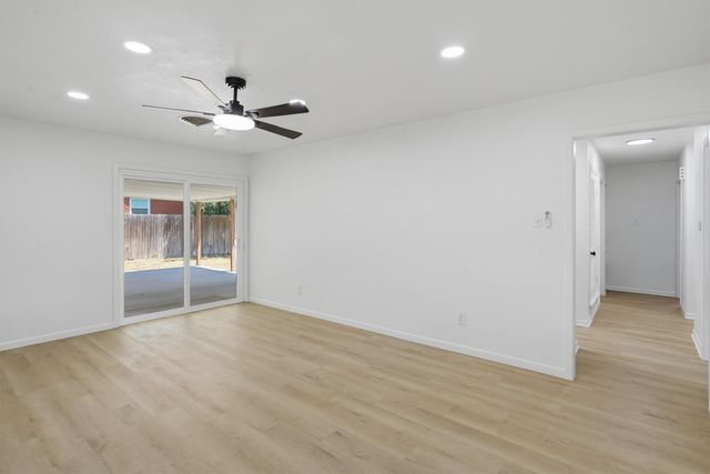 5301 Rutland Avenue, Fort Worth, TX 76133