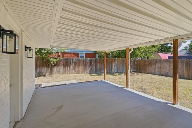 5301 Rutland Avenue, Fort Worth, TX 76133