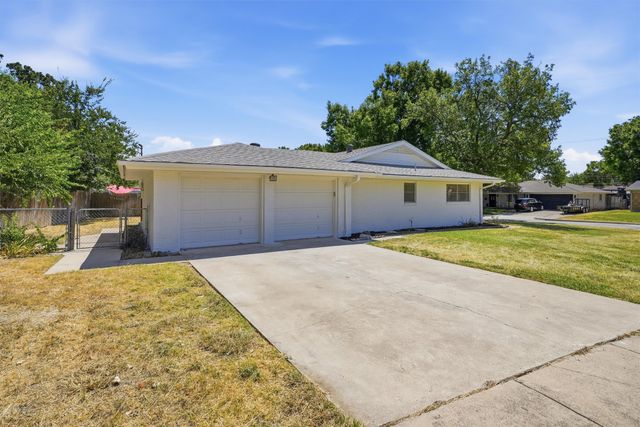5301 Rutland Avenue, Fort Worth, TX 76133