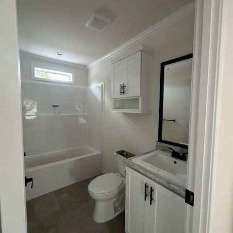 19 WEST Lane, Rochester, NH 03867