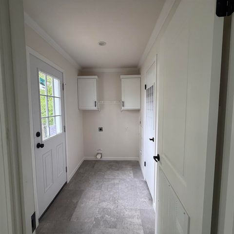 19 WEST Lane, Rochester, NH 03867