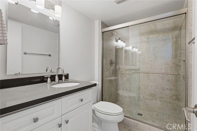 6121 Shoup Avenue 23, Woodland Hills (los Angeles), CA 91367