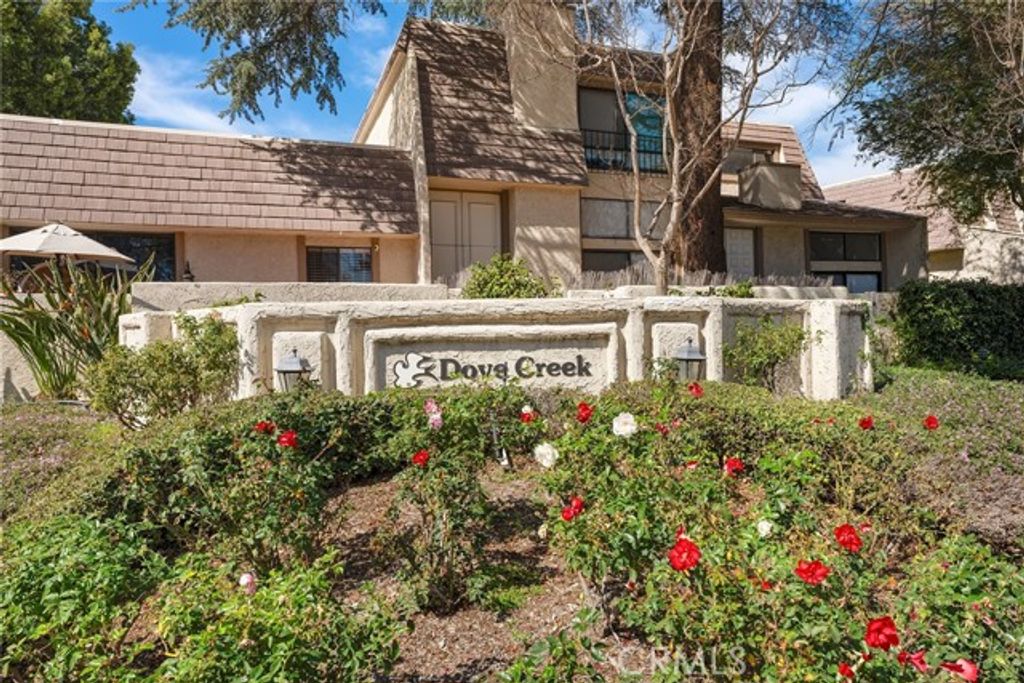 6121 Shoup Avenue 23, Woodland Hills (los Angeles), CA 91367