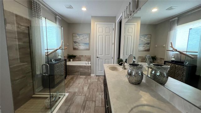 714 RIVIERA BELLA DRIVE, Debary, FL 32713