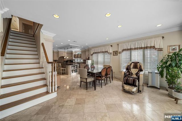 21 Priscilla Lane, Englewood Cliffs, NJ 07632