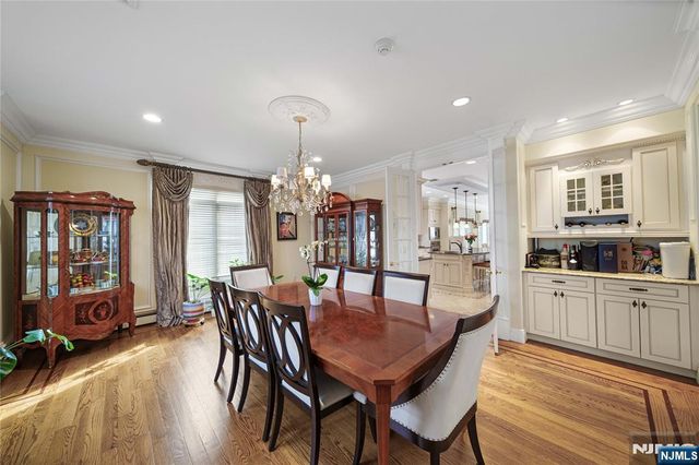 21 Priscilla Lane, Englewood Cliffs, NJ 07632