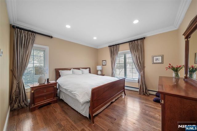 21 Priscilla Lane, Englewood Cliffs, NJ 07632