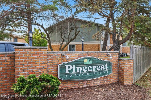 923 Trafalger Lane, East Lansing, MI 48823