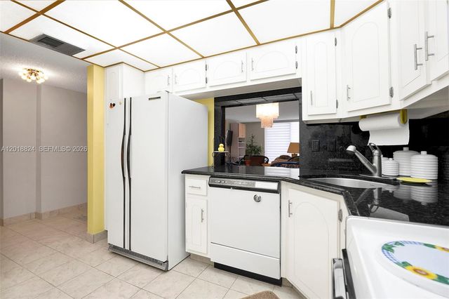 1865 S Ocean Dr 4C, Hallandale Beach, FL 33009