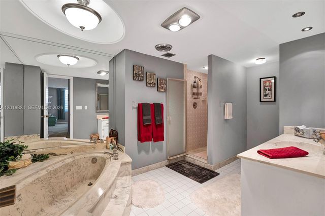 1865 S Ocean Dr 4C, Hallandale Beach, FL 33009