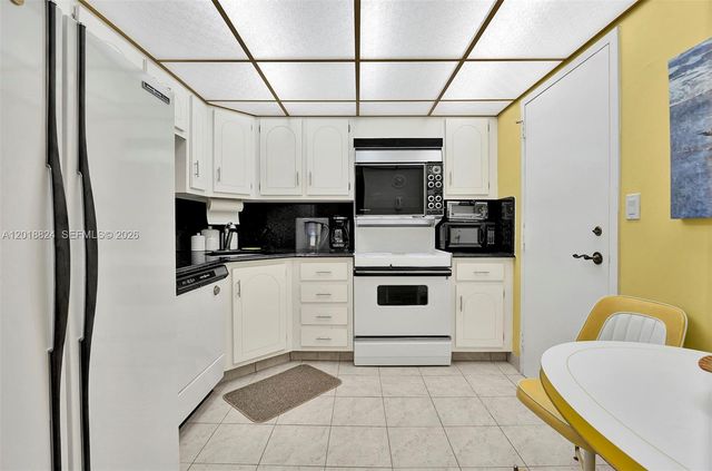 1865 S Ocean Dr 4C, Hallandale Beach, FL 33009