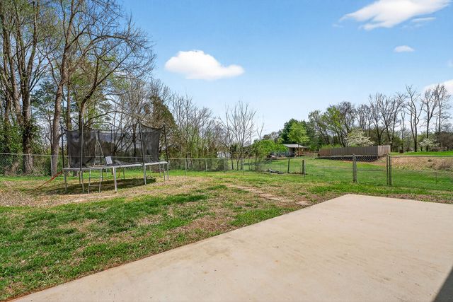435 Heather Dr, Sparta, TN 38583