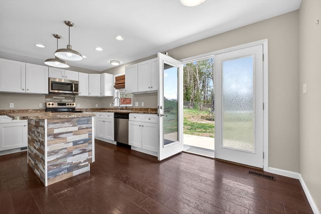 435 Heather Dr, Sparta, TN 38583
