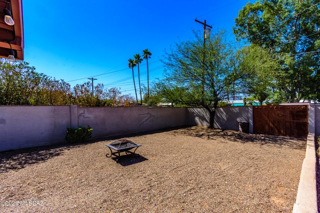 5225 E 5th Street, Tucson, AZ 85711
