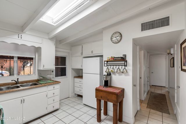 5225 E 5th Street, Tucson, AZ 85711