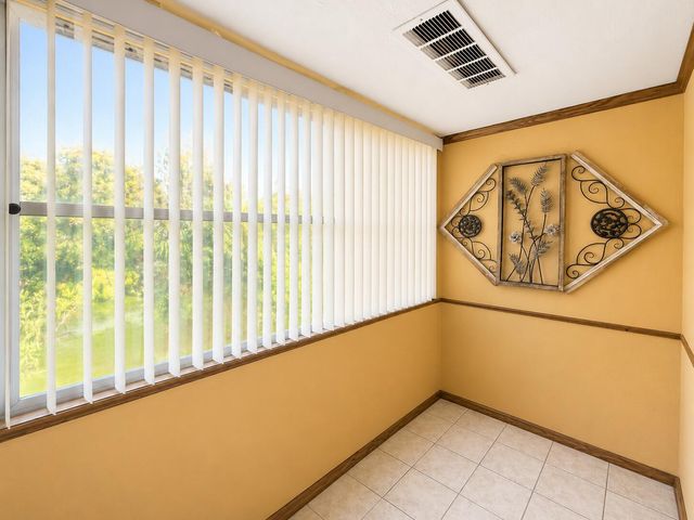 67 Camden C, West Palm Beach, FL 33417