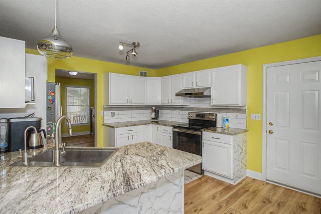 2755 Somerset Drive, Ames, IA 50010