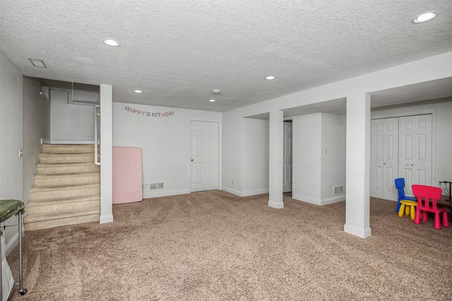 2755 Somerset Drive, Ames, IA 50010
