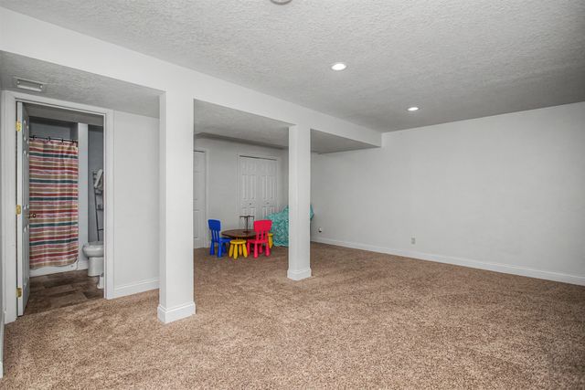 2755 Somerset Drive, Ames, IA 50010