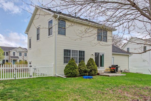 2755 Somerset Drive, Ames, IA 50010