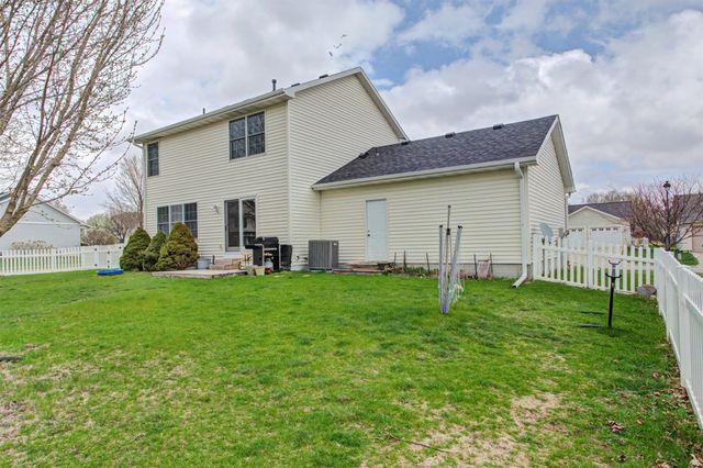 2755 Somerset Drive, Ames, IA 50010