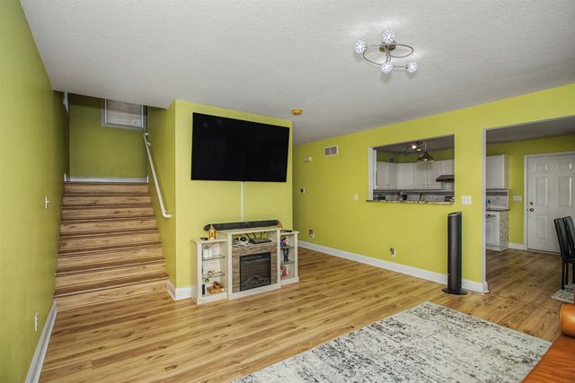 2755 Somerset Drive, Ames, IA 50010