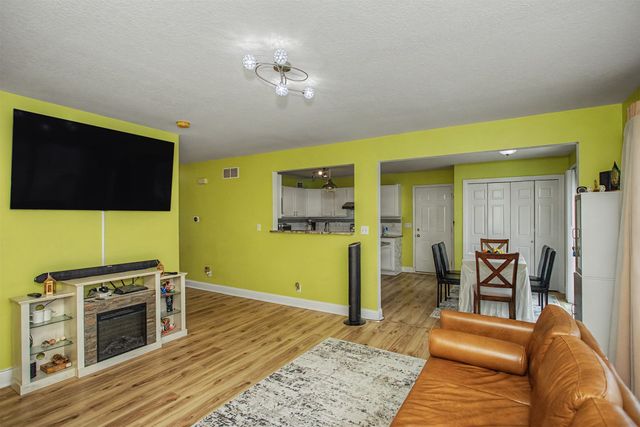 2755 Somerset Drive, Ames, IA 50010