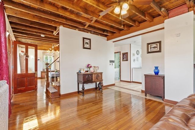 28 Lakewood St, Worcester, MA 01603