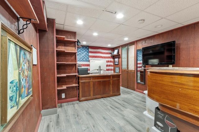 28 Lakewood St, Worcester, MA 01603