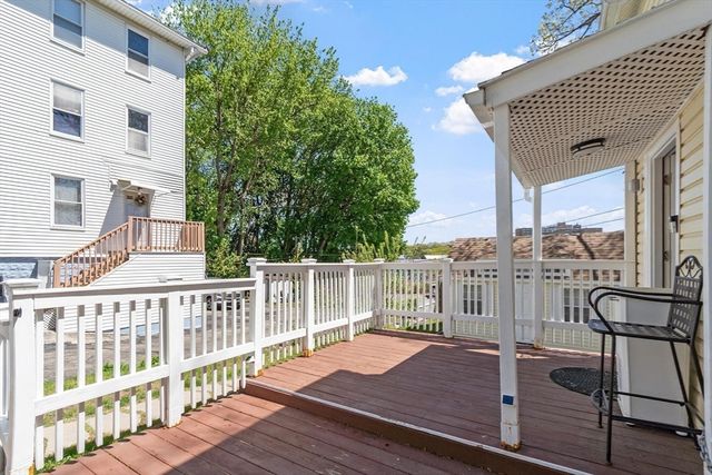 28 Lakewood St, Worcester, MA 01603