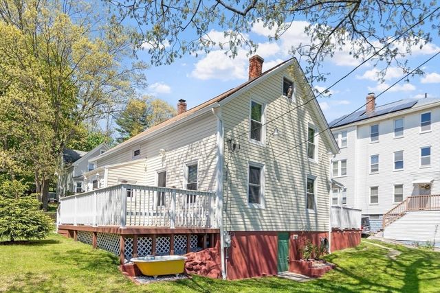28 Lakewood St, Worcester, MA 01603