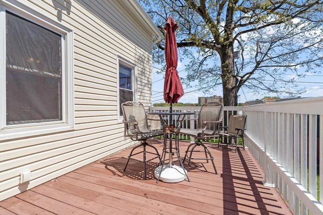 28 Lakewood St, Worcester, MA 01603