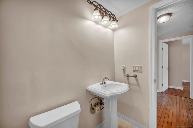209 Hog Hill Road, East Hampton, CT 06424
