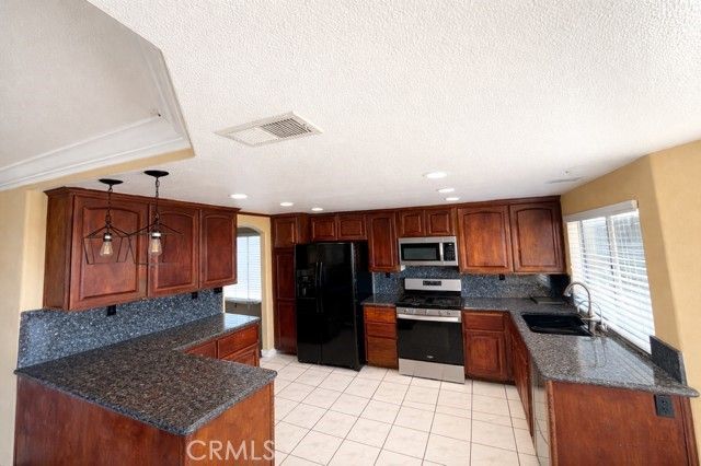 24099 Pleasant Run, Moreno Valley, CA 92557