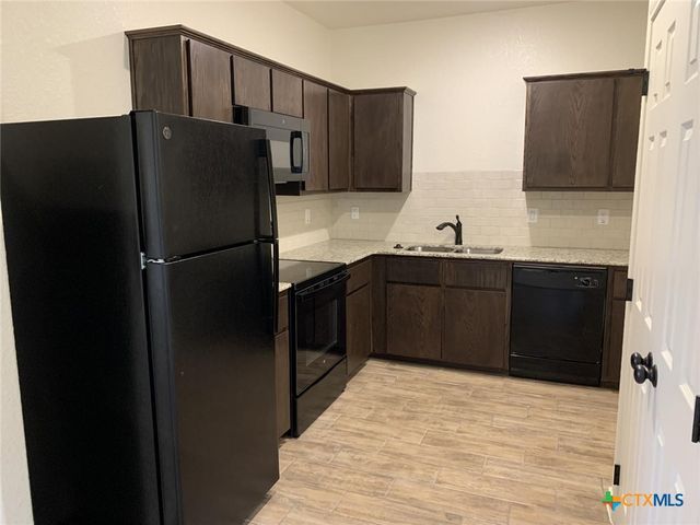 2412 Alterman Drive B, Temple, TX 76504