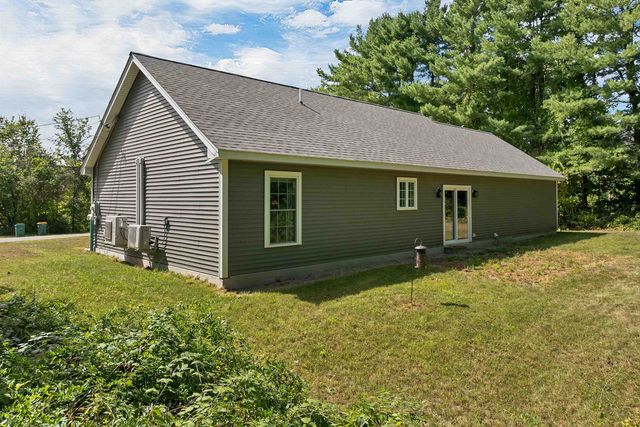 562 Pickering Road, Rochester, NH 03867