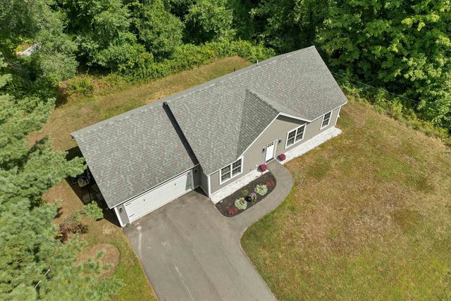 562 Pickering Road, Rochester, NH 03867