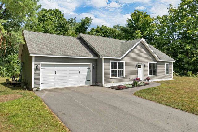 562 Pickering Road, Rochester, NH 03867